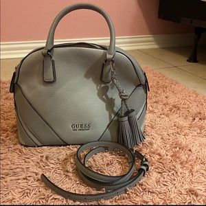 Medium gray guess purse